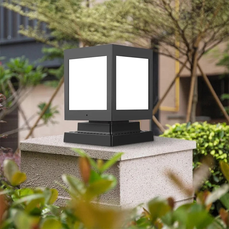 solar powered square shape light