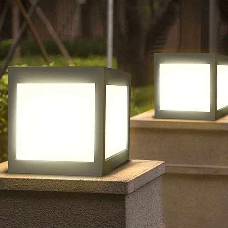 solar powered light outdoor square style